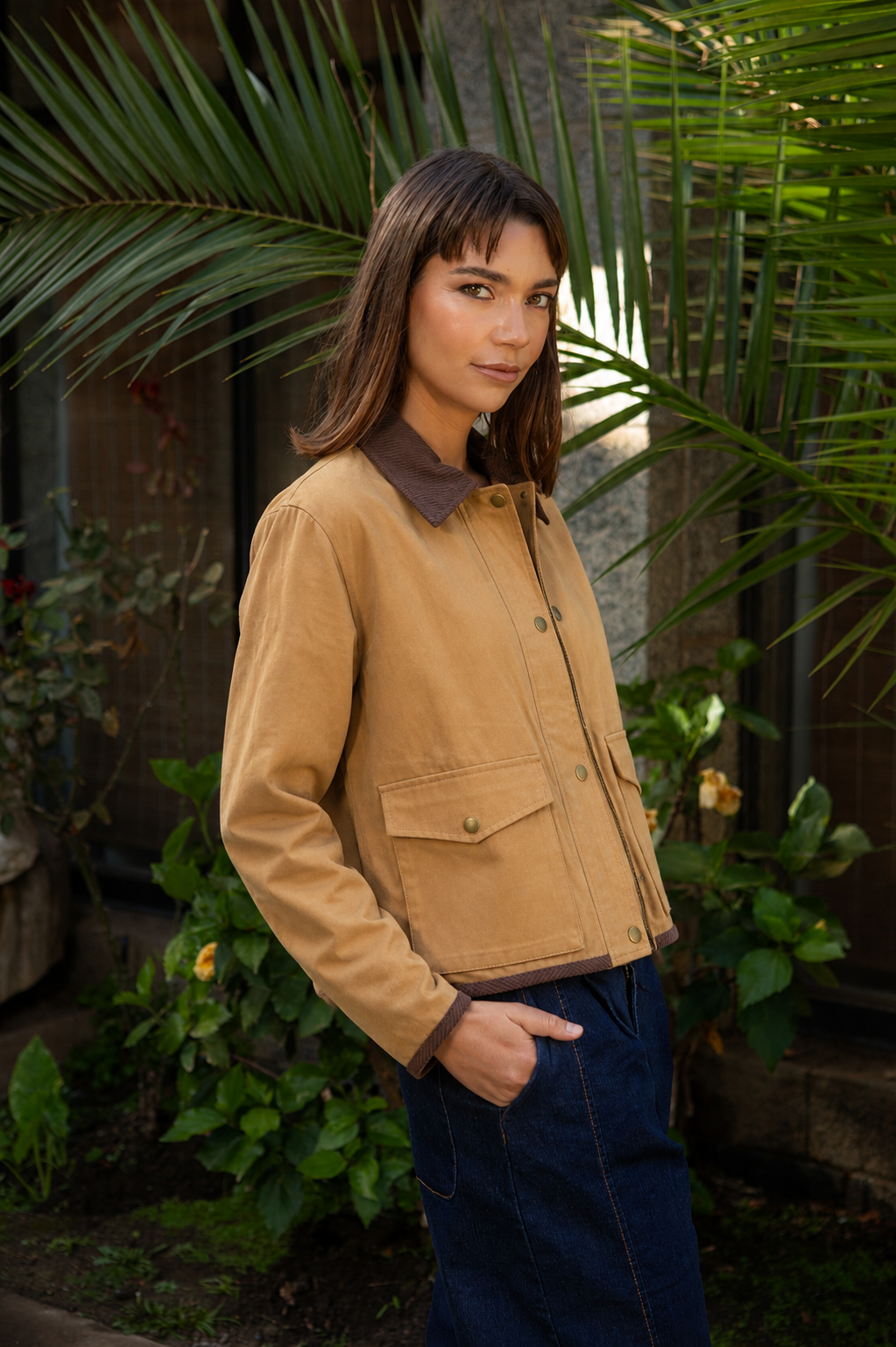 ABRIGOS Y CHAQUETAS