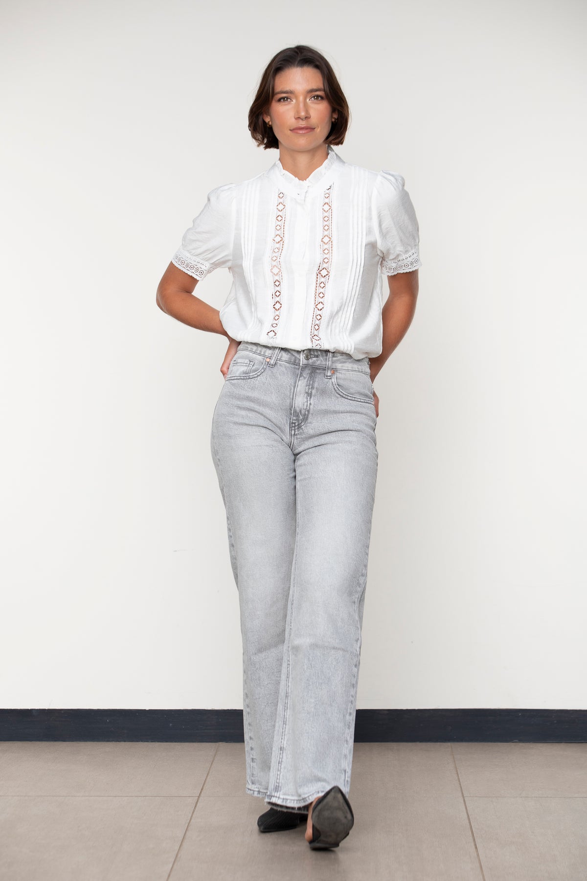 BLUSA ACANTHOCEREUS TETRAGONUS